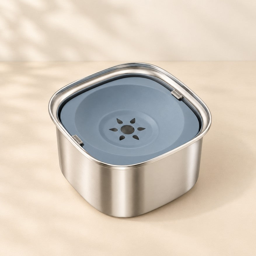 3L stainless steel floating water bowl with blue anti-spill disc
